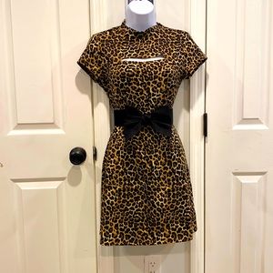 Animal print dress size M